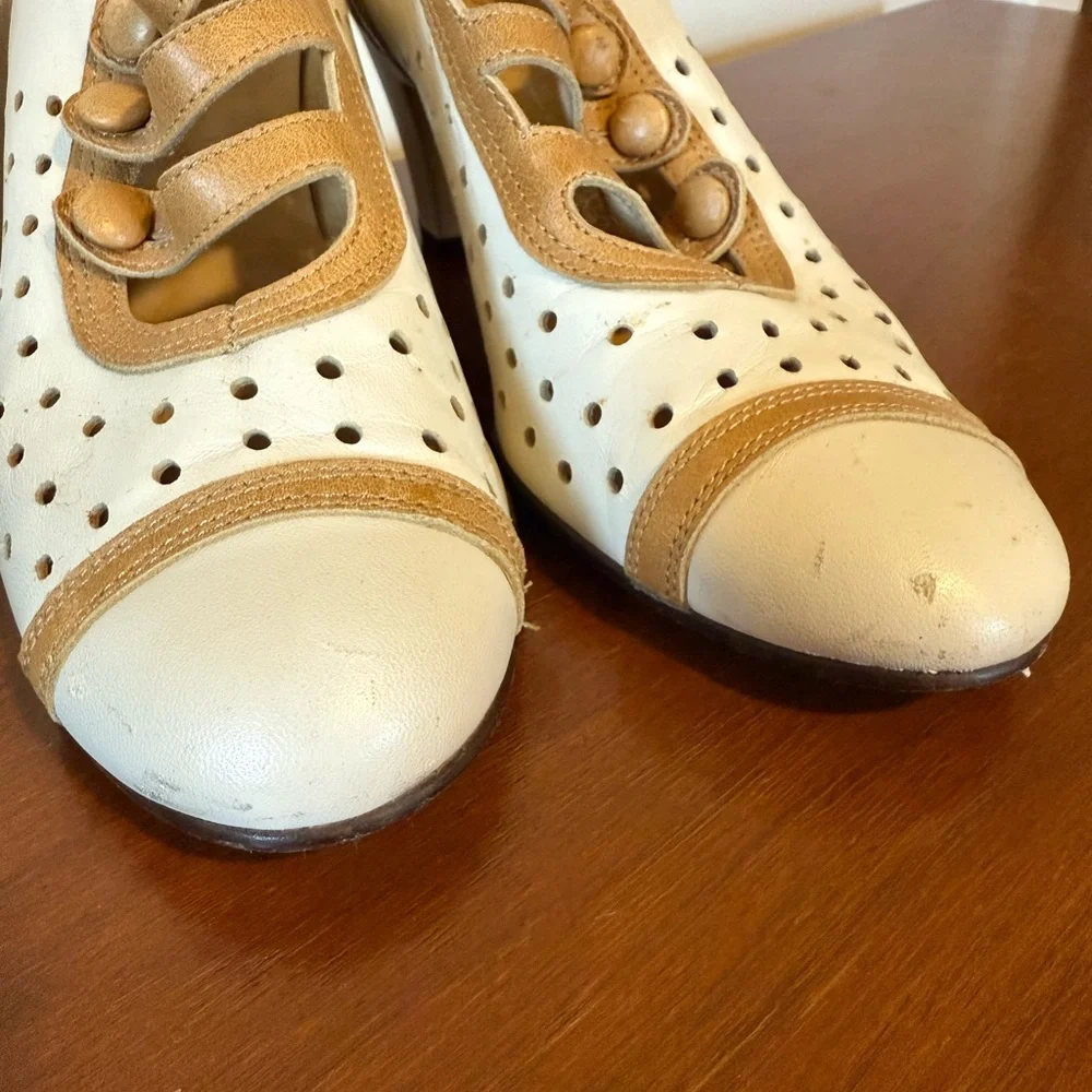 Re-Mix Cassandre Ivory/Tan Used Condition - Picture 3 of 6